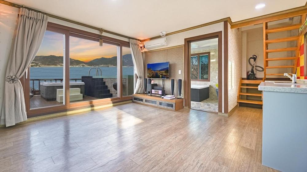 Namhae Harbor Resort