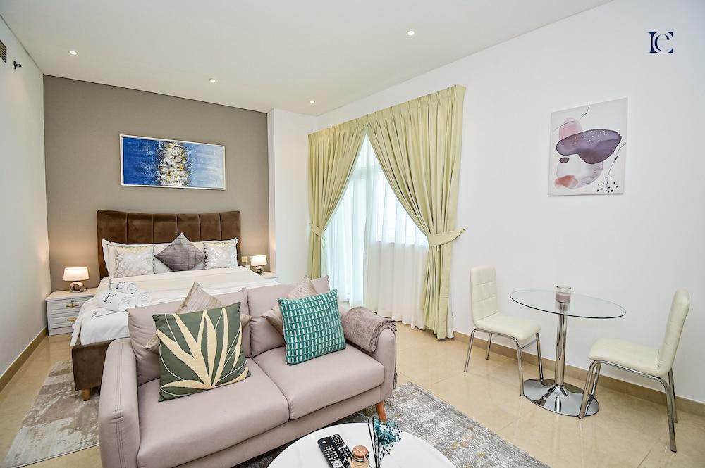 BRZ - Budget studio with balcony