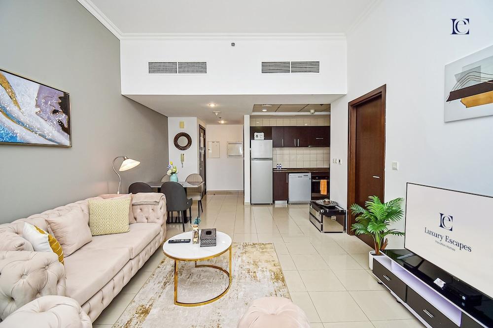 MRNE - Spacious furnished apartment