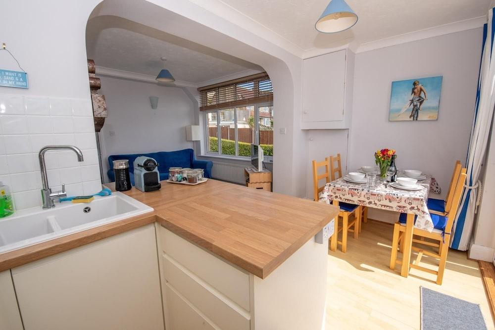 Pandora Court Apartment 2