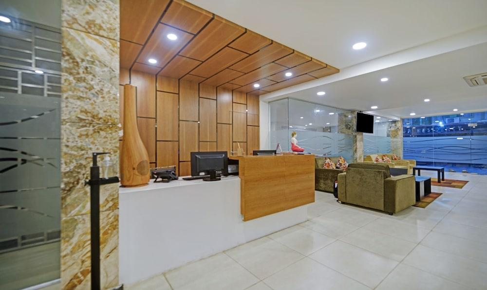 Treebo Tryst Mg Iris