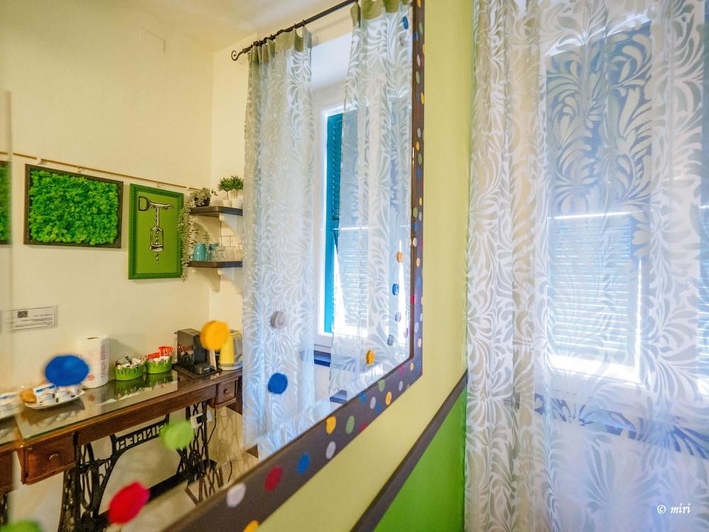 Carmelina Tiny Village Room