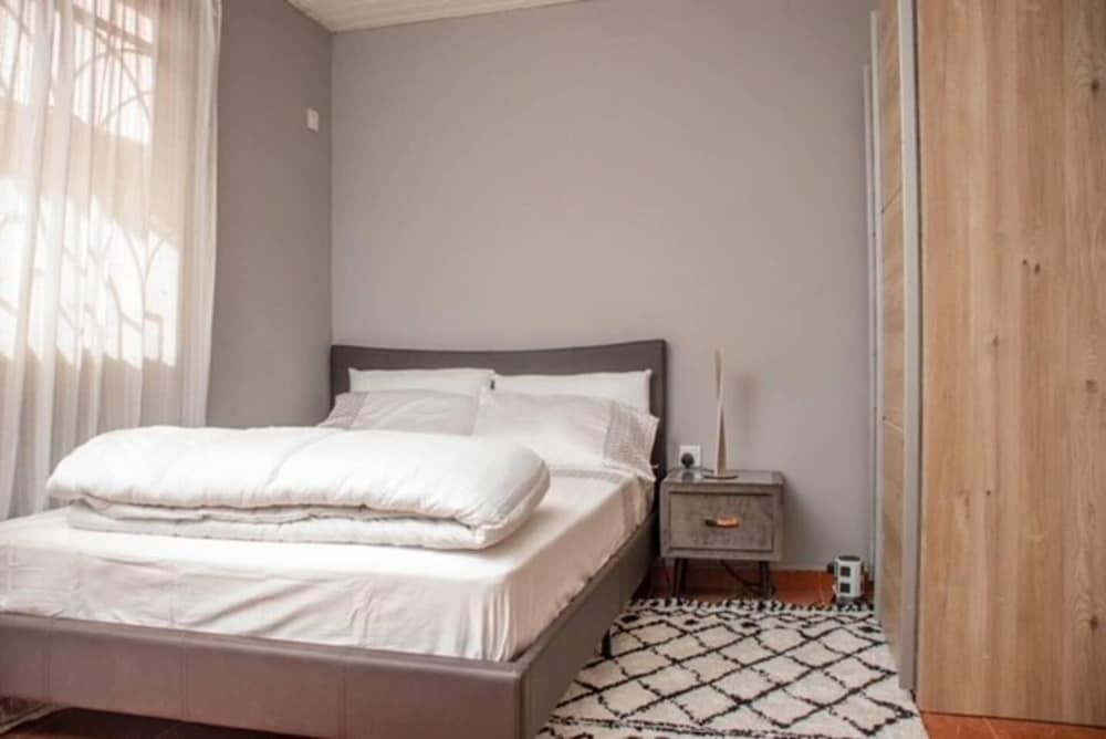 Full Aircon- 3bed Villa- A/c- Wifi- Hotwater