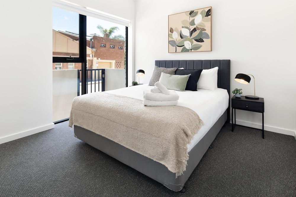 Urban Rest Port Adelaide Apartments