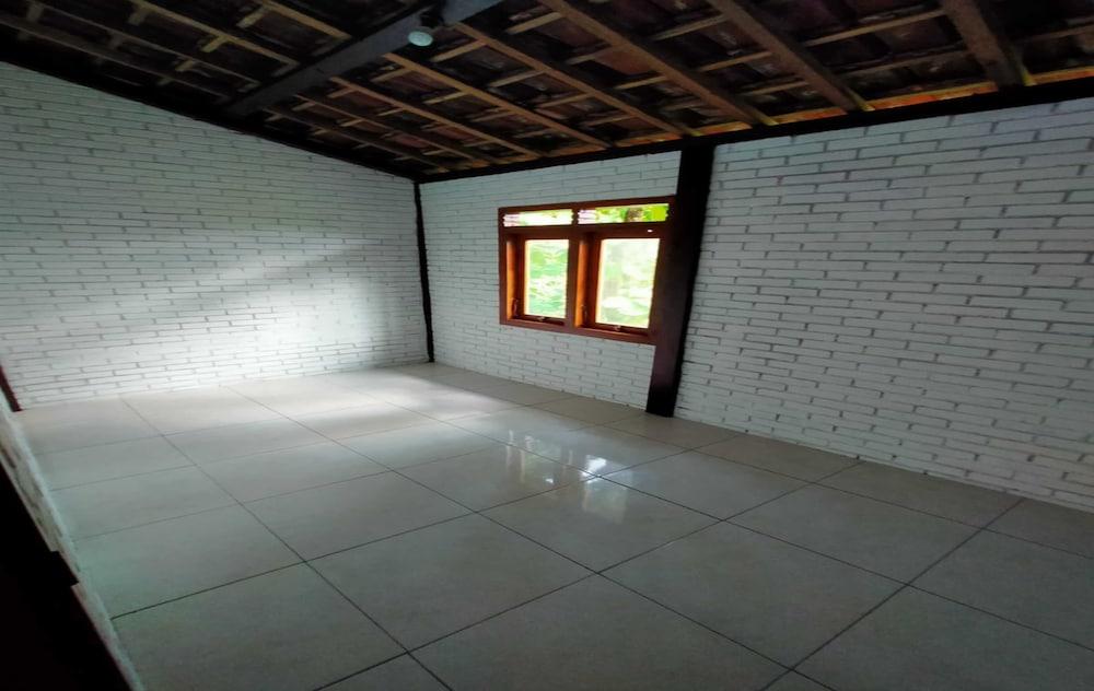 ABIYASA HOMESTAY SYARIAH