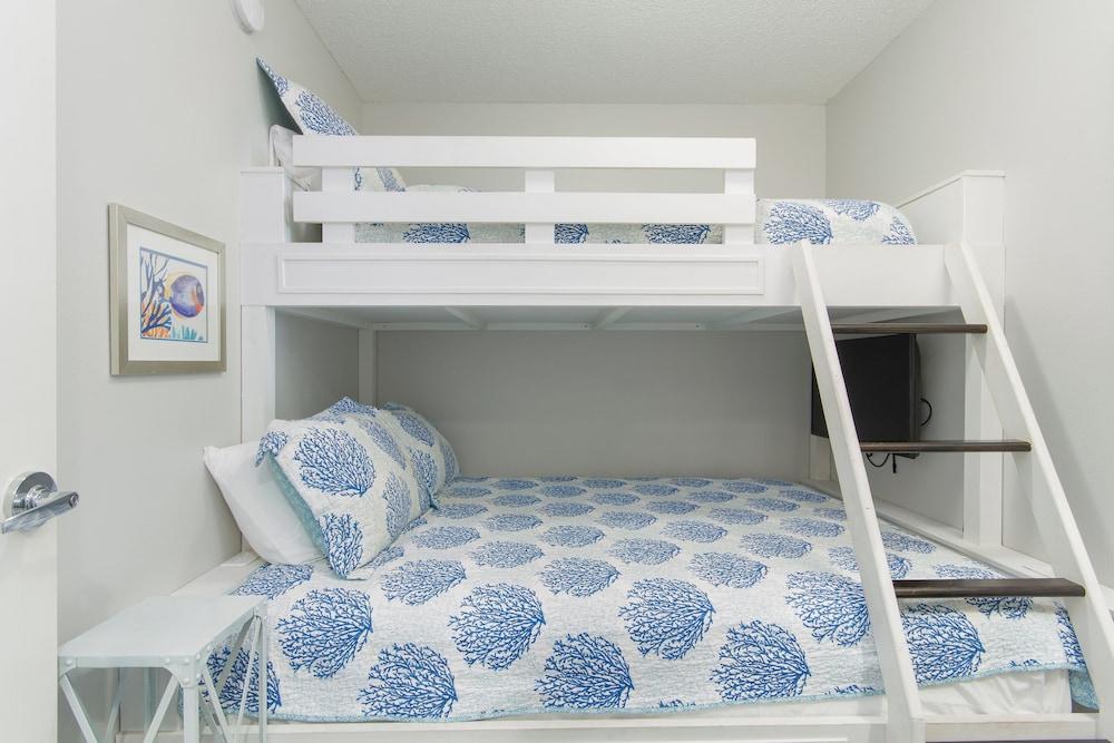 Crescent at Miramar-gulf Front Luxury Condo-free Beach Chairs!