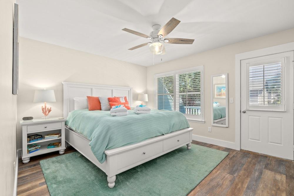 140 Feet To White Sandy Beaches! Newly Renovated! Pool! Grill!