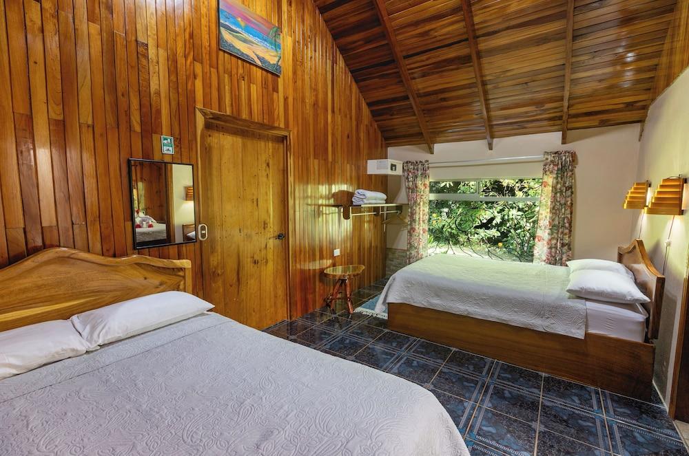 Hotel de Cabañas Valle Campanas