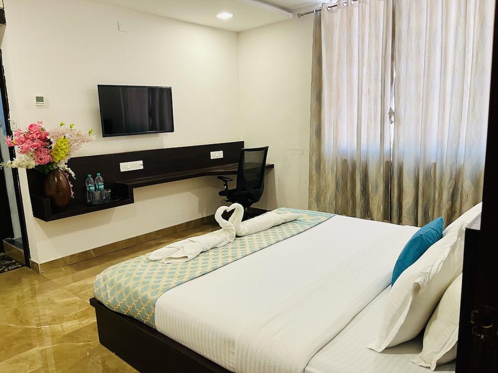 Hotel Elite By Signature Group