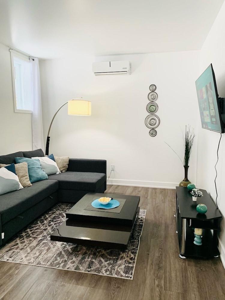 Luxurious and Peaceful Townhouse