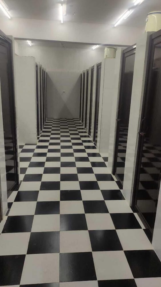 Abuzz Oxfordcaps Shahpur Jat - Campus Accommodation