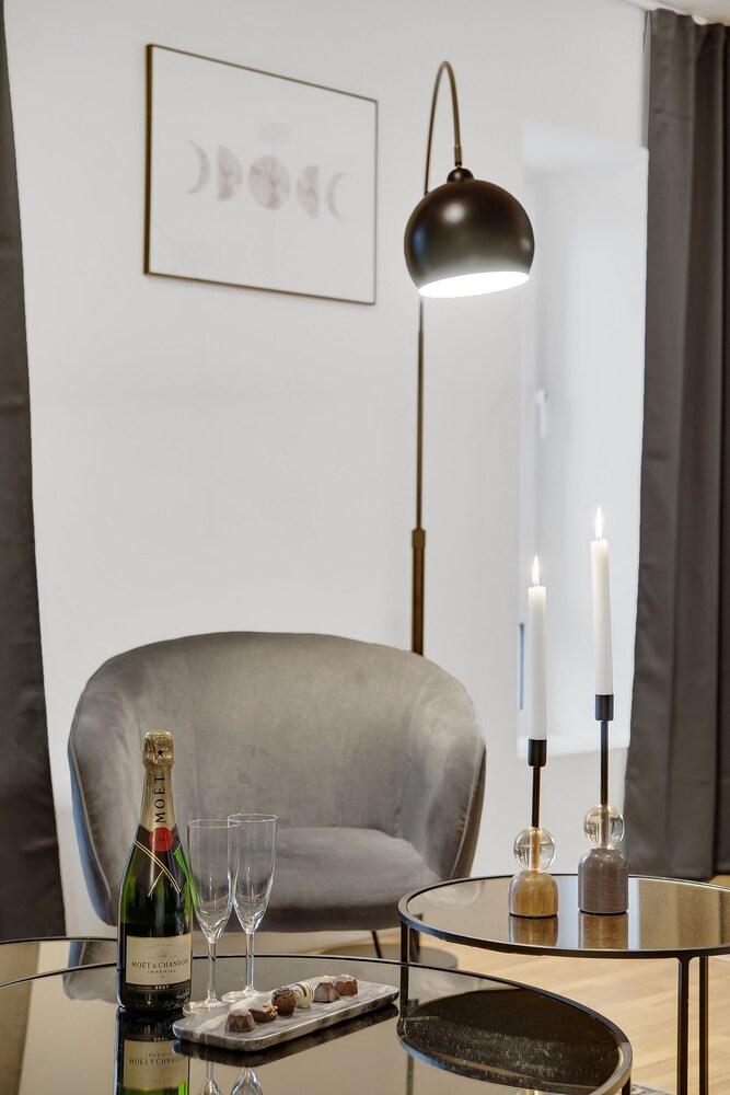 Maple Seed by Sanders B302