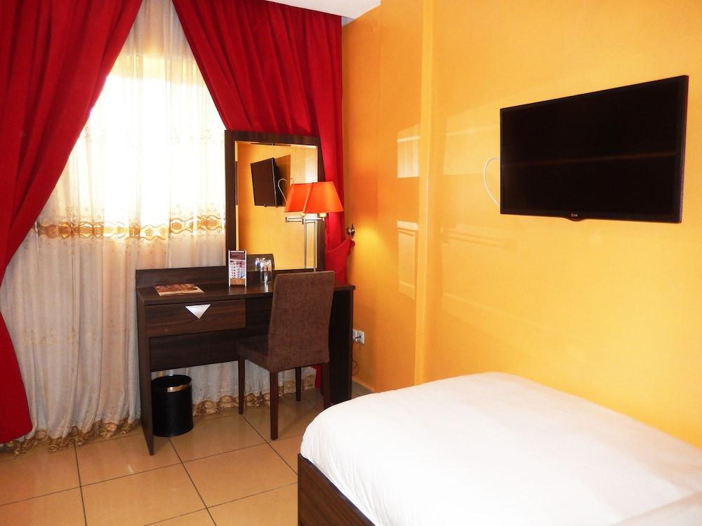 Noubou International Hotel