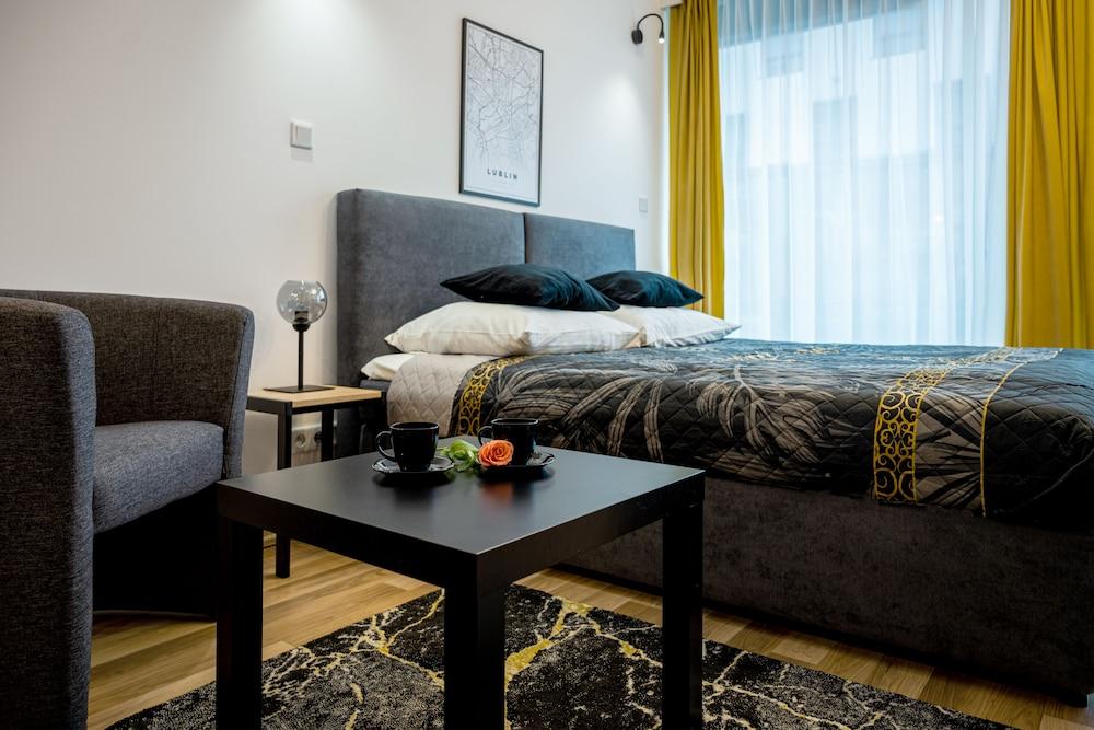 Easy Rent Apartments - Silver 8