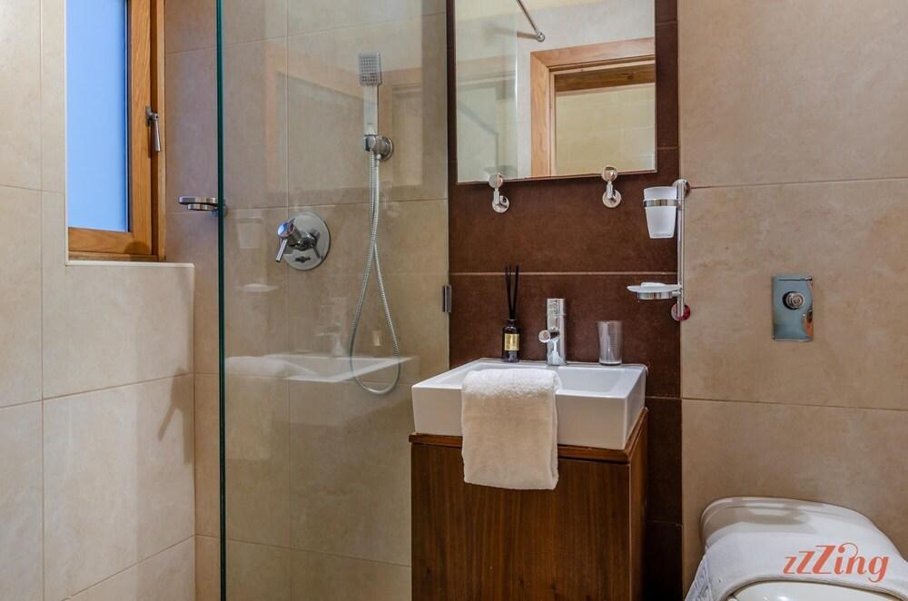 Gozo Escape w Private Pool Terrace BBQ AC