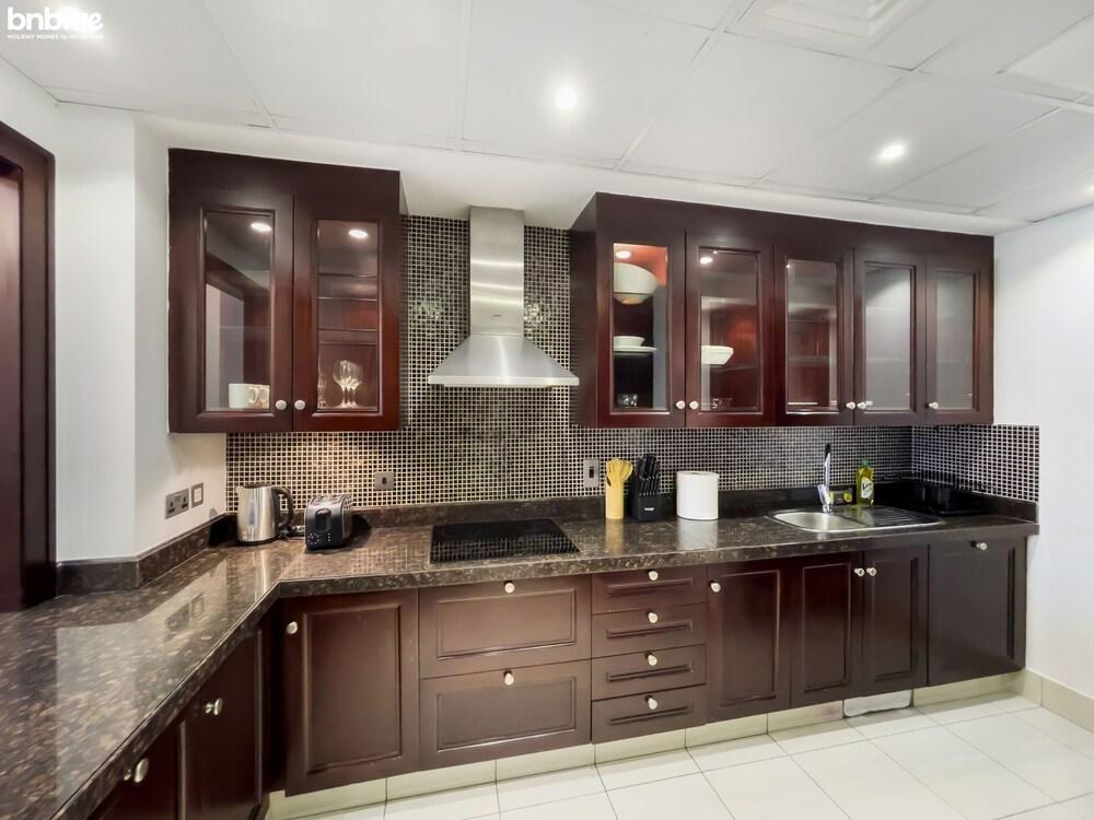 1B-Reehan 5-G08 by bnbme homes