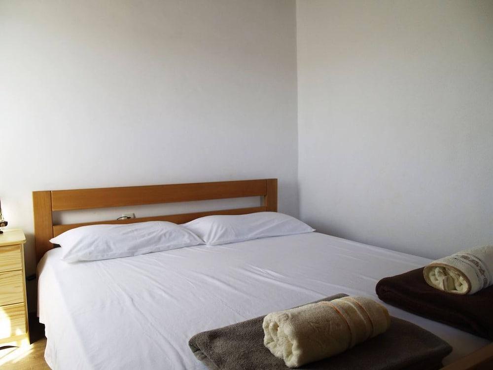 Robinson House "blue Stone" With Swimming Pool