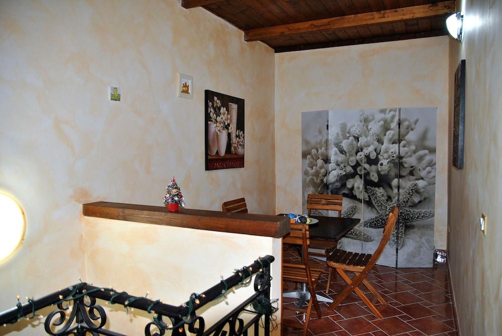 Double Room With Private Bathroom and Breakfast on Request