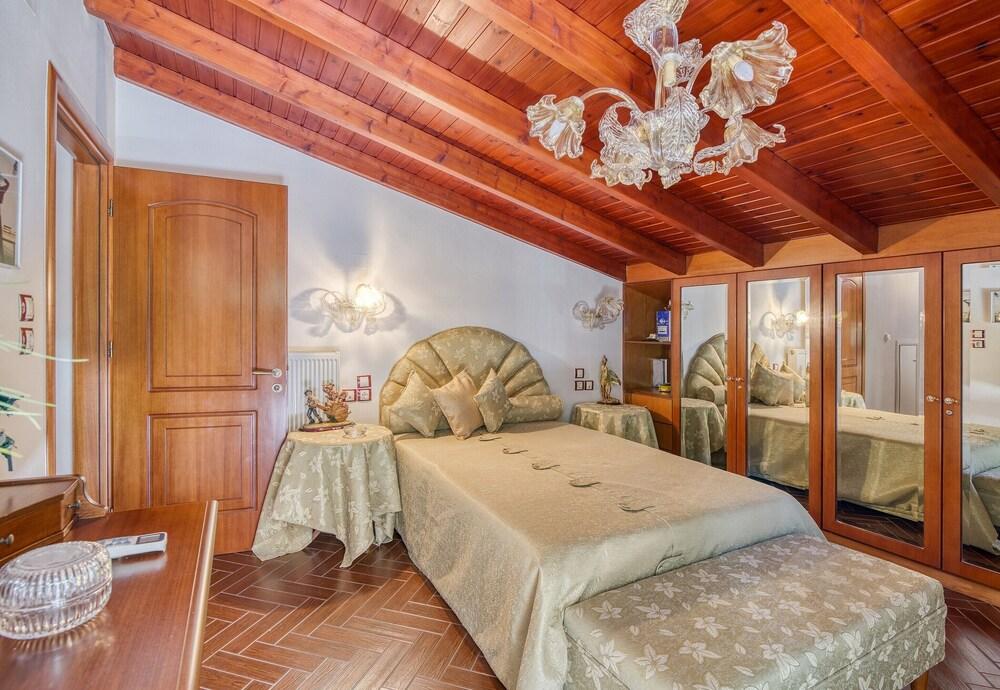 Villa Virginia With Private Pool Lefkada