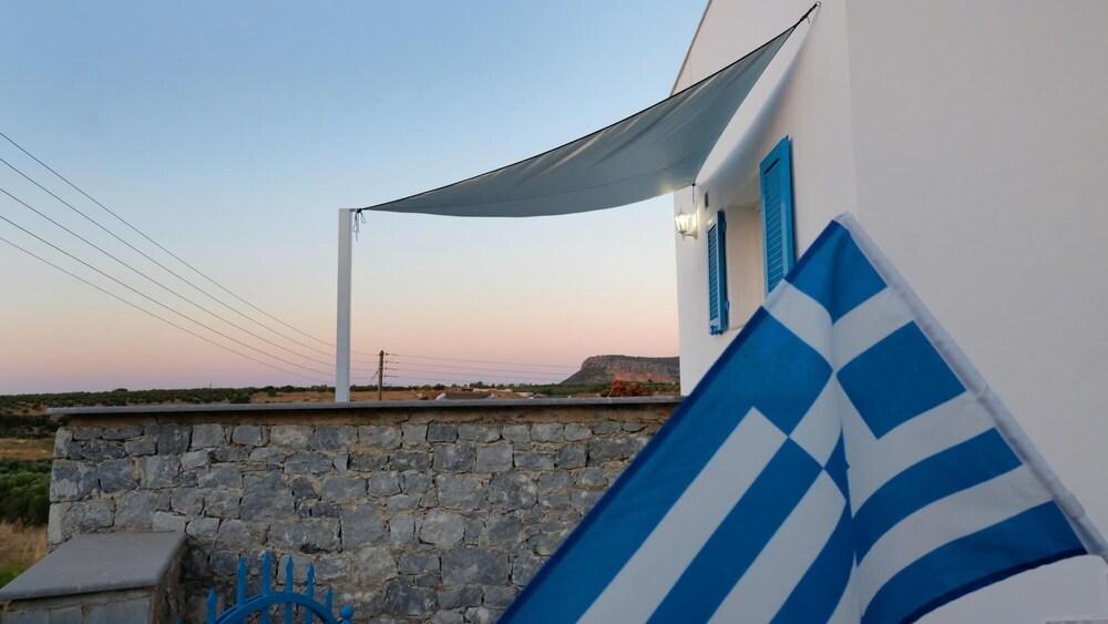 Stunning Villa Close to the sea