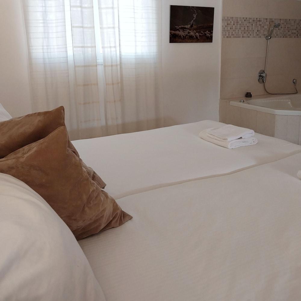 Mandara - Country Lodging