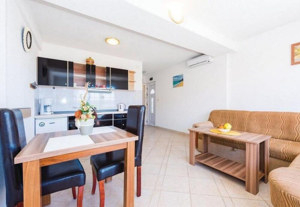 Seaview Apartment Leko Rogoznica - A1