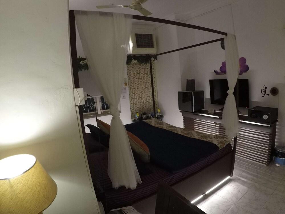 Kakaku The Guest House