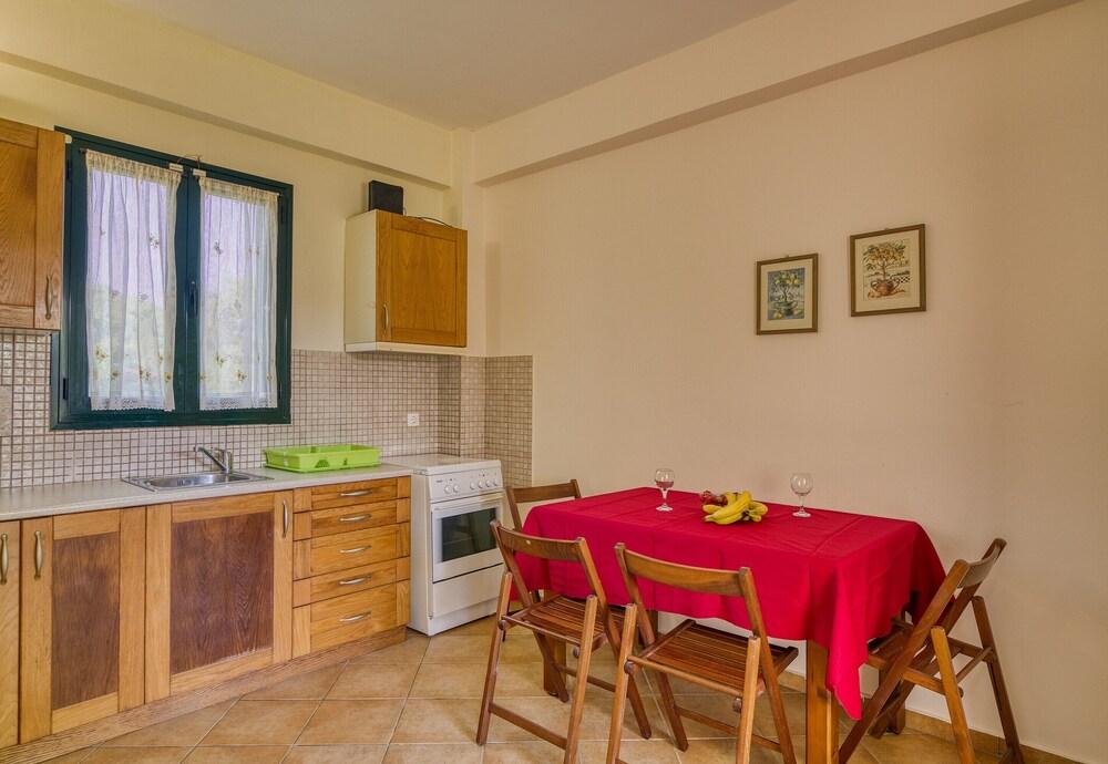 Analipsi Villas Beach Front 5