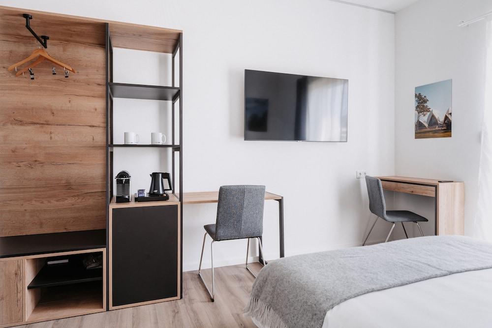 Step Inn The Fair Hotel