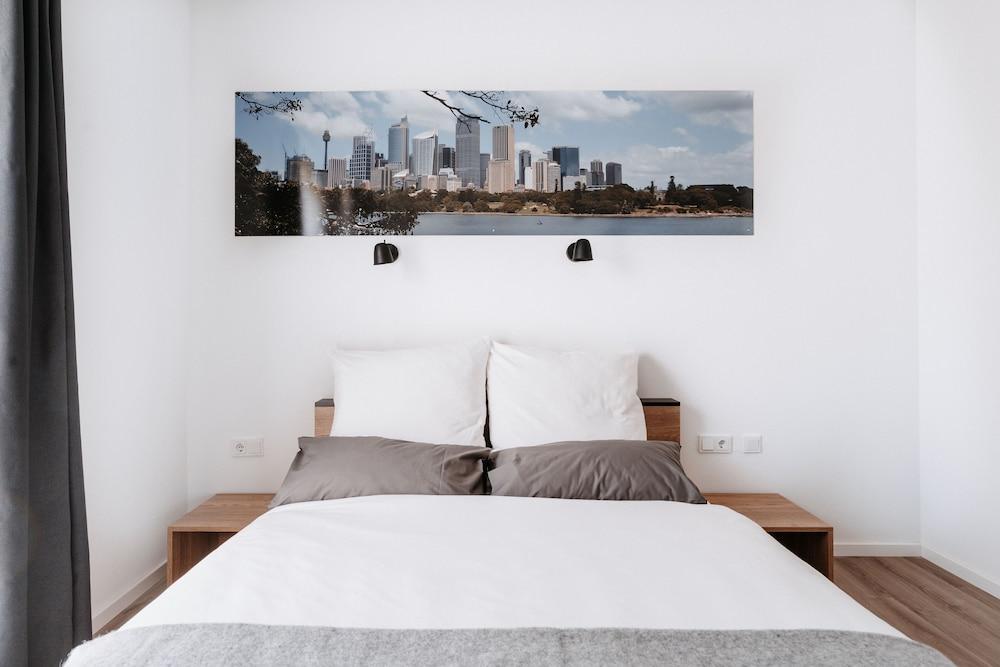 Step Inn The Fair Hotel