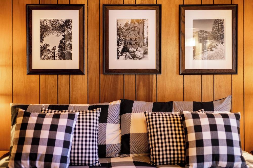 Come Snuggle Up at Cozy Bear Cabin!