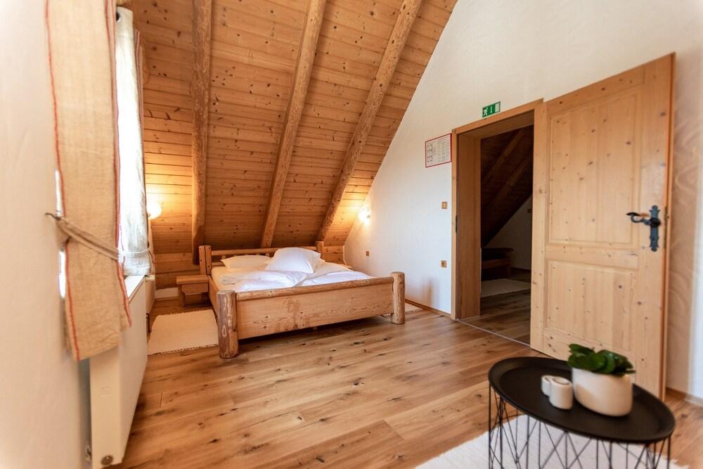 Cuk's Vineyard Wellness Cottage