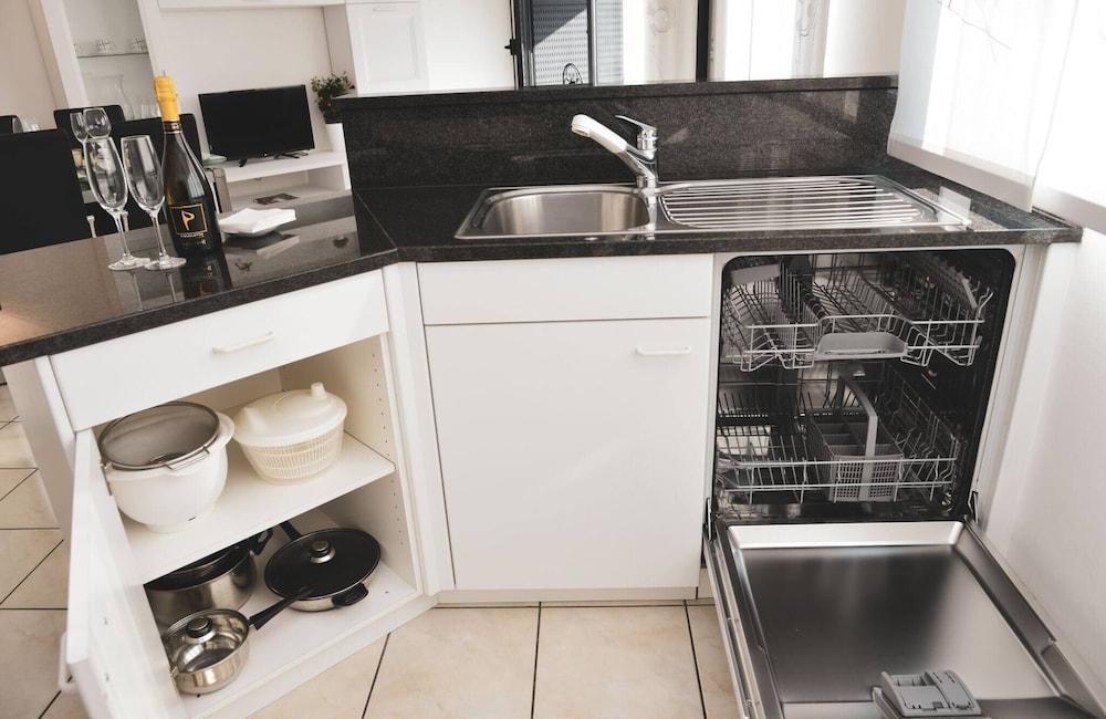 Central City Suite Apartment🧡