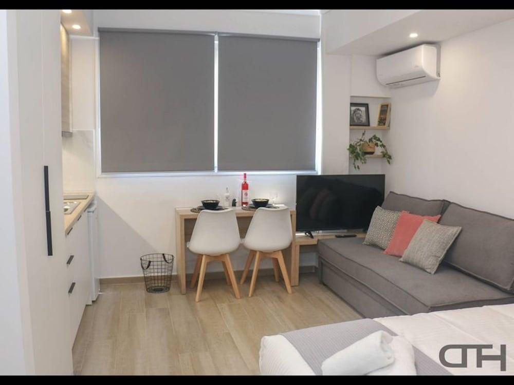 New Studio 4 Downtown Thessaloniki-fully Equipped