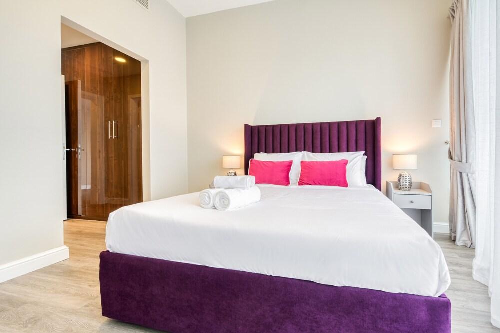 Maison Privee - Horizon Tower 3802