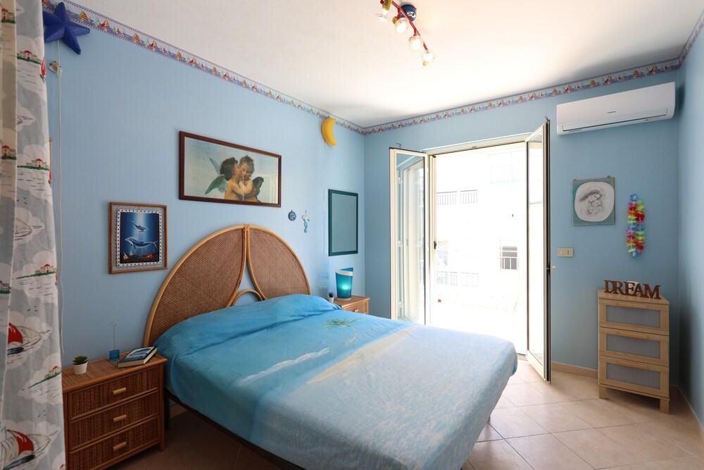 Letojanni Seaside Apartment With Balcony