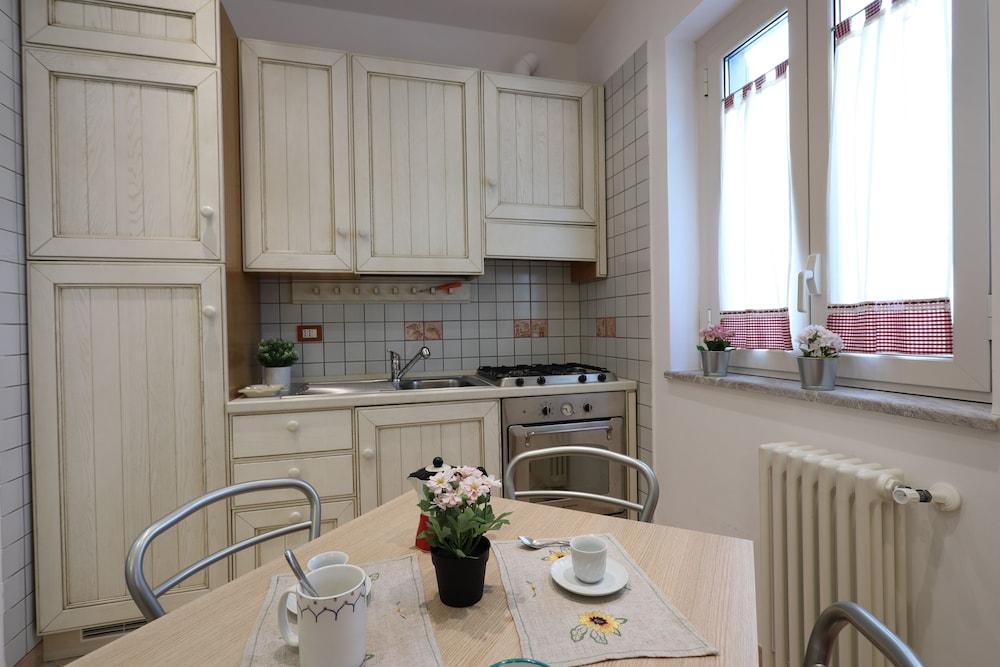 Flat Near The Historic Centre With Private Parking