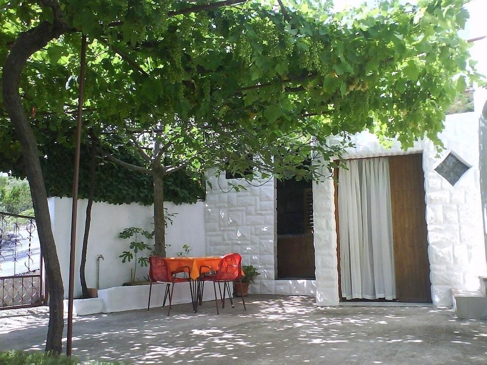 Marino - Large Terrace - A1