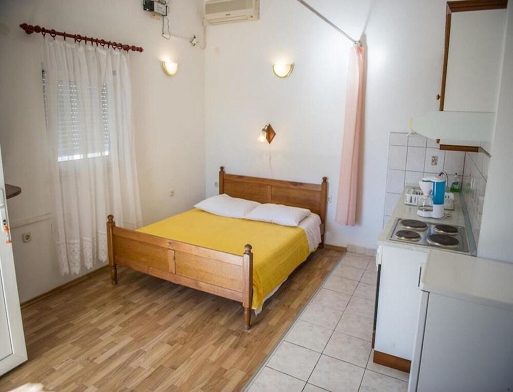 Zdrave - With Parking - SA1