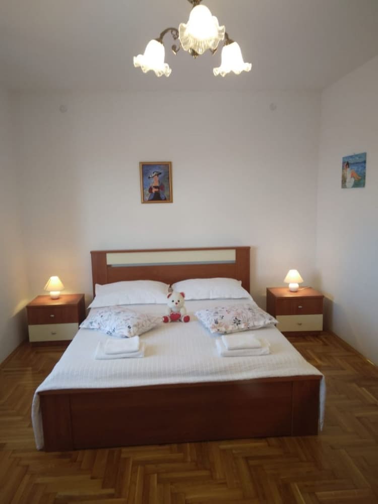 Tomi - With Large Terrace - A1