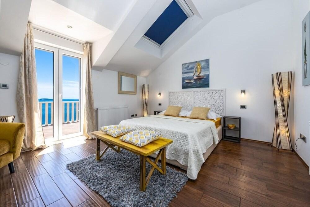 Luxury - Amazing Seaview - H