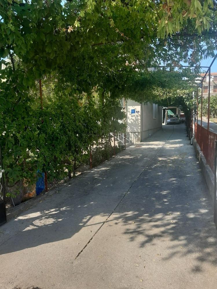 Mario - Afordable & Close to Center - A2