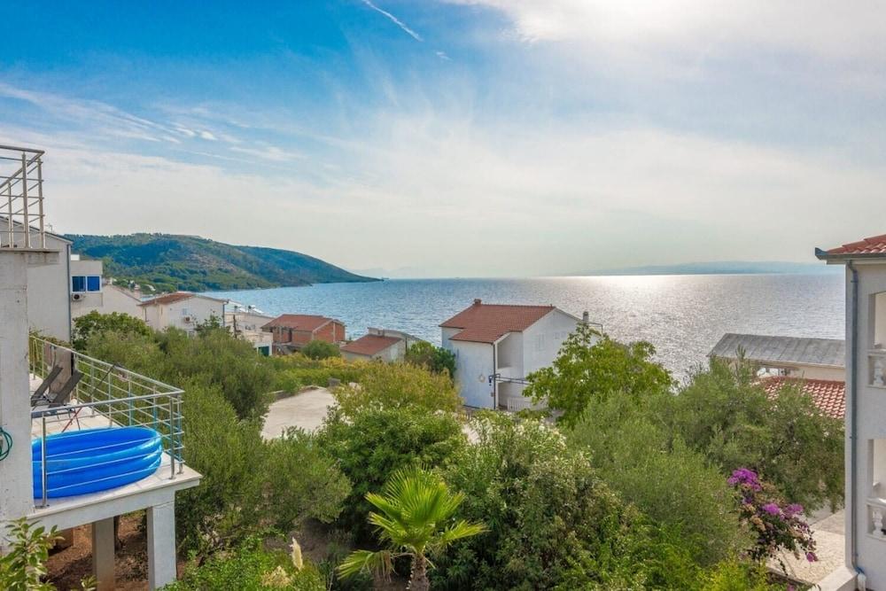 Branko - 60m From the Beach - A2