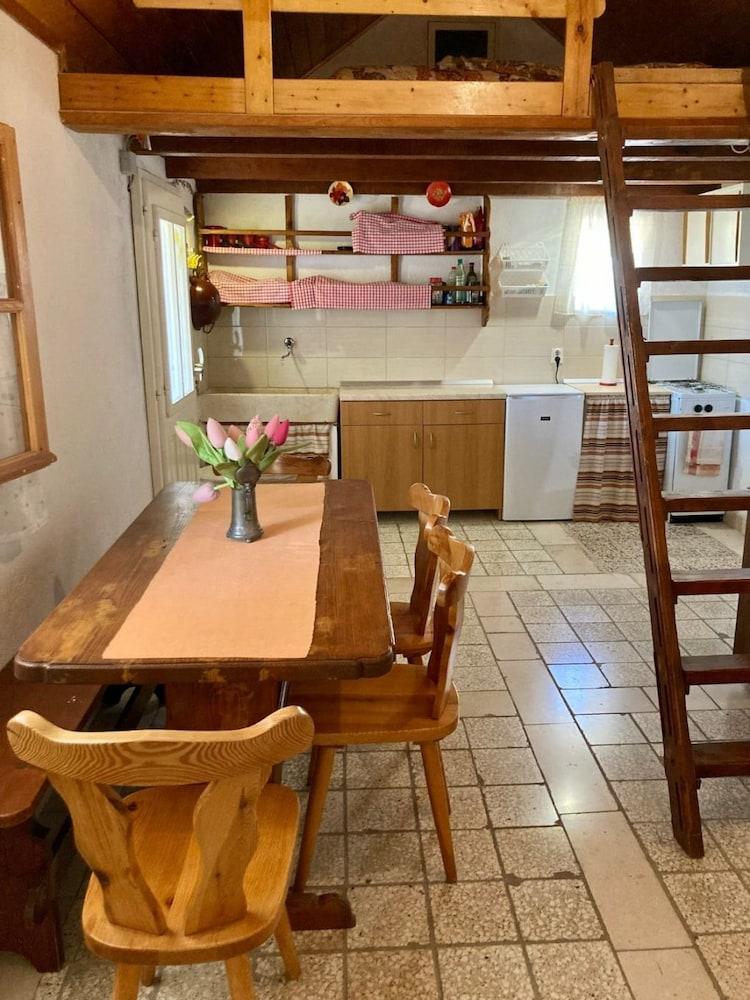 Smokovlje - sea View and Vineyard - H