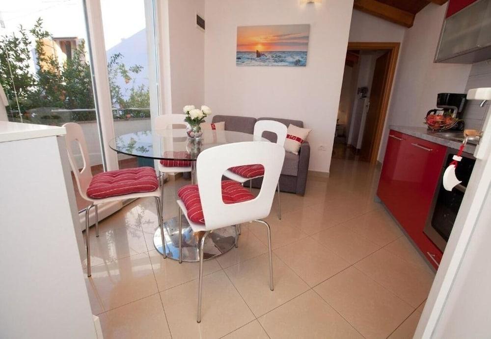 Sora - 80 m From sea - A1