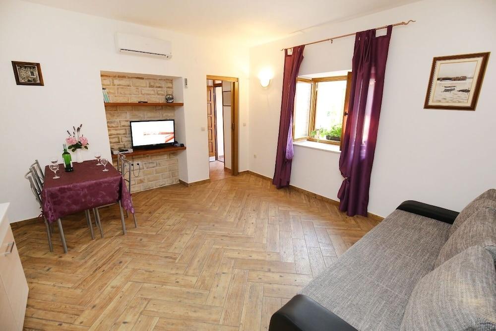 Josa - 350 m From sea - A1