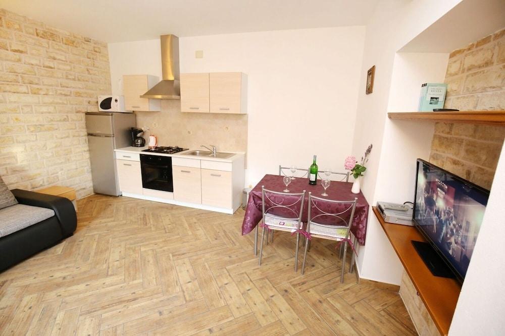 Josa - 350 m From sea - A1