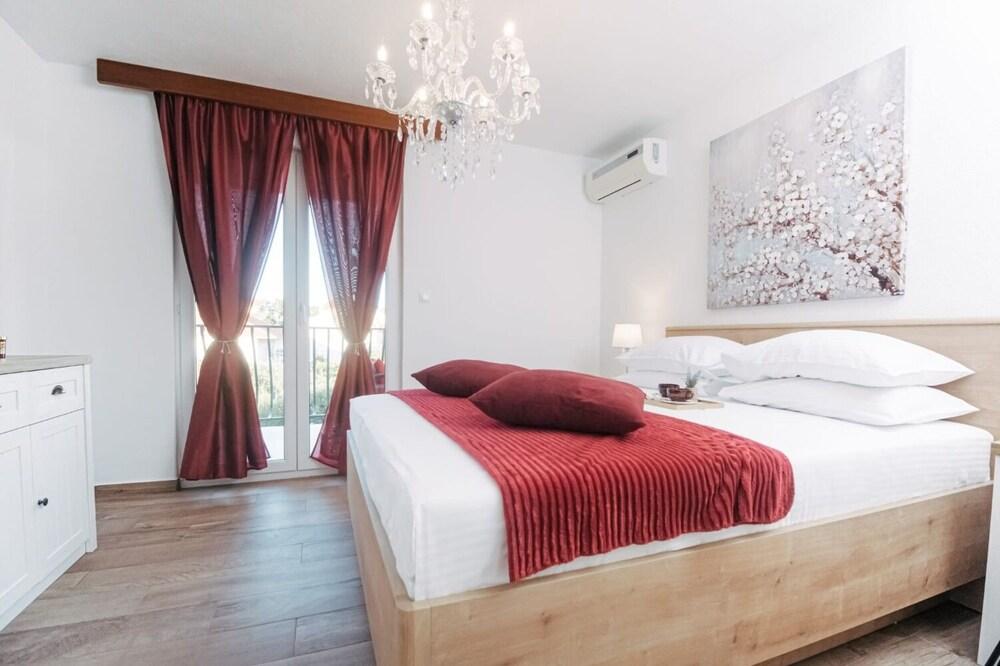 Sandra - Quiet & Close to the Beach - A5