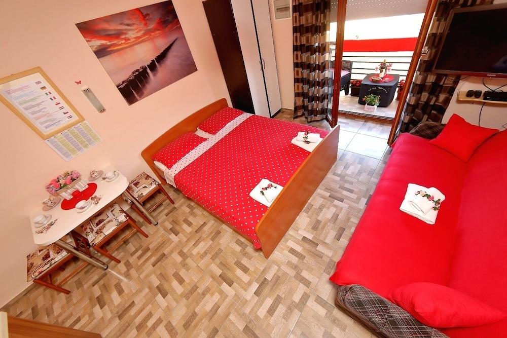 Mladen- Studio With Balcony - Sa-biby