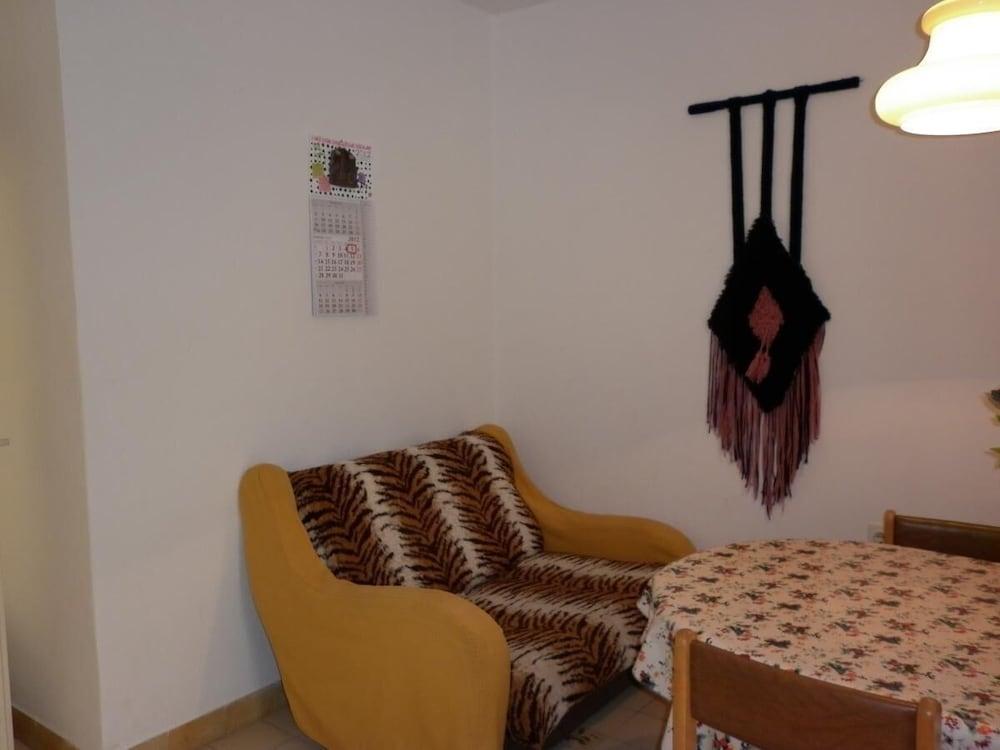 Tonia - Great Location & Afordable - A1